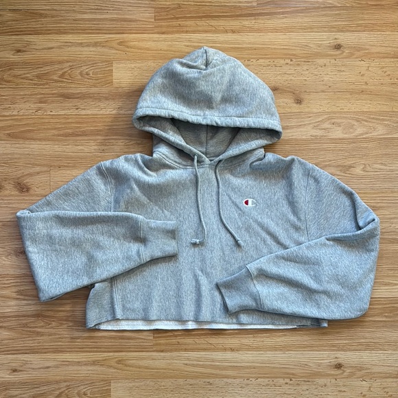 Champion Tops - Champion Reverse Weave Cropped Hoodie ✨ size L